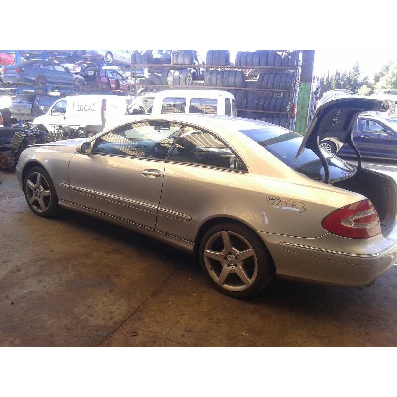 mercedes-benz clase clk (w209) coupe del año 2002