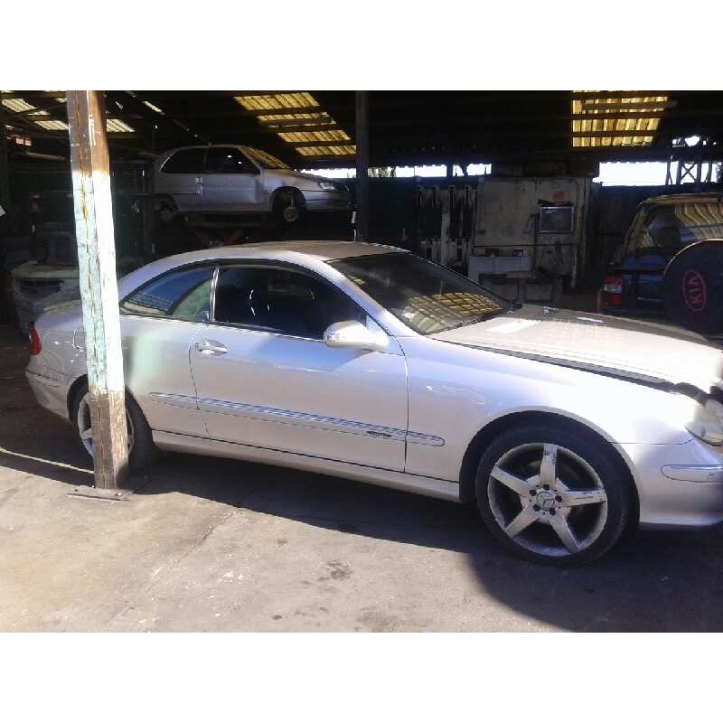 mercedes-benz clase clk (w209) coupe del año 2002