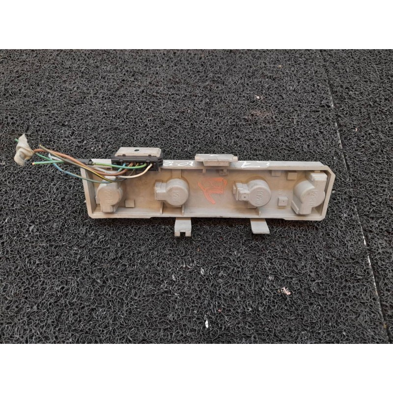 Recambio de portalamparas para skoda octavia berlina (1z3) active referencia OEM IAM 2