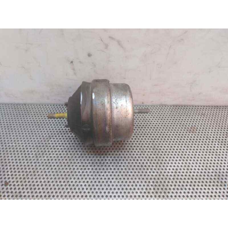 Recambio de soporte motor derecho para skoda superb (3u4) comfort referencia OEM IAM 8D0199379AG  