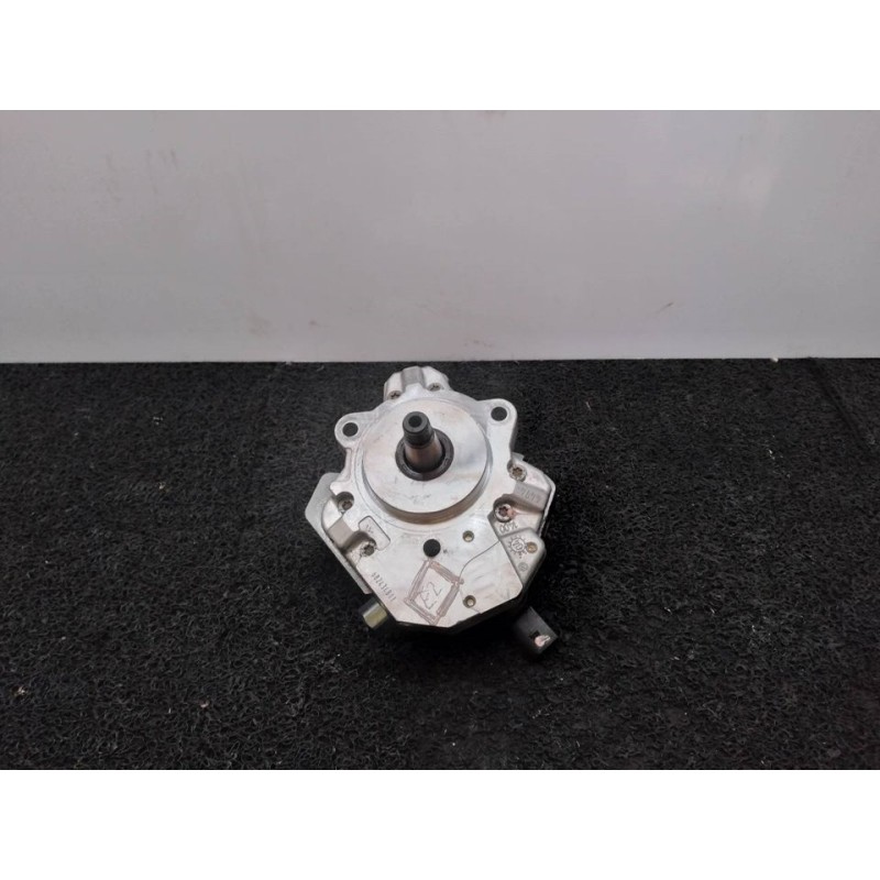 Recambio de bomba inyeccion para bmw serie 3 berlina (e90) 320d referencia OEM IAM 0445010045 7788670 BOSCH - Negro 2