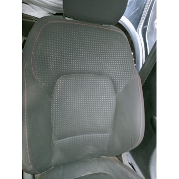 ASIENTO DELANTERO IZQUIERDO 