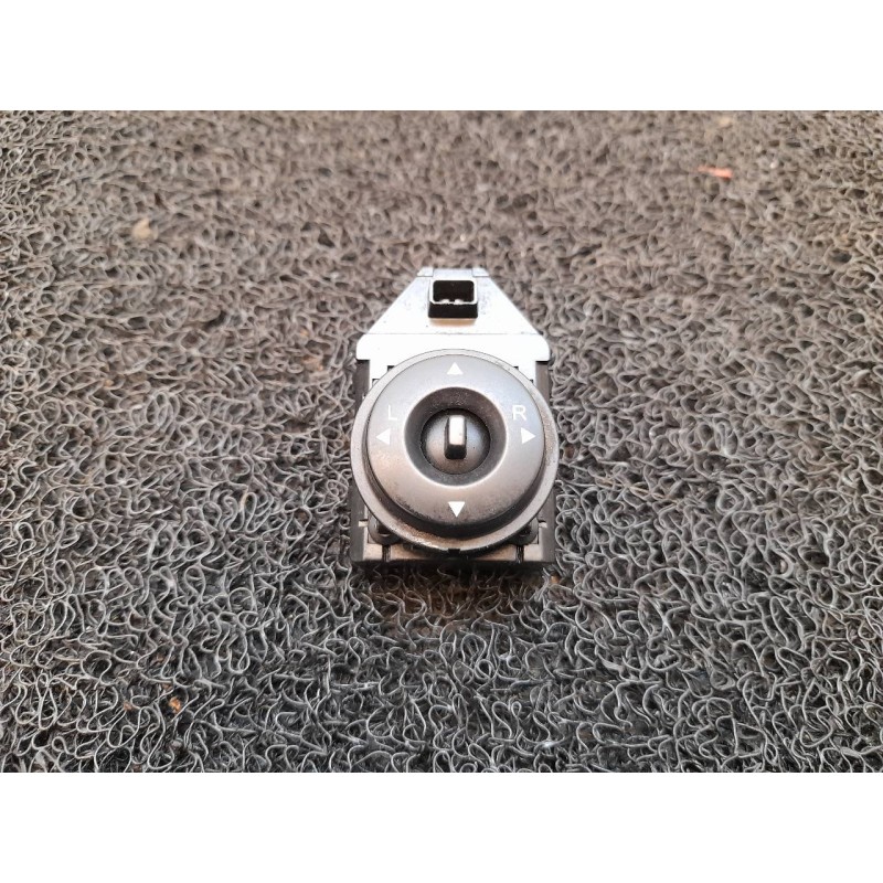 Recambio de mando retrovisor para kia cee´d drive referencia OEM IAM 457480  