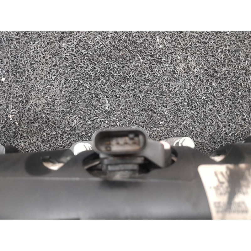 Recambio de colector admision para opel astra j lim. excellence referencia OEM IAM 1052165S02 55569989 5