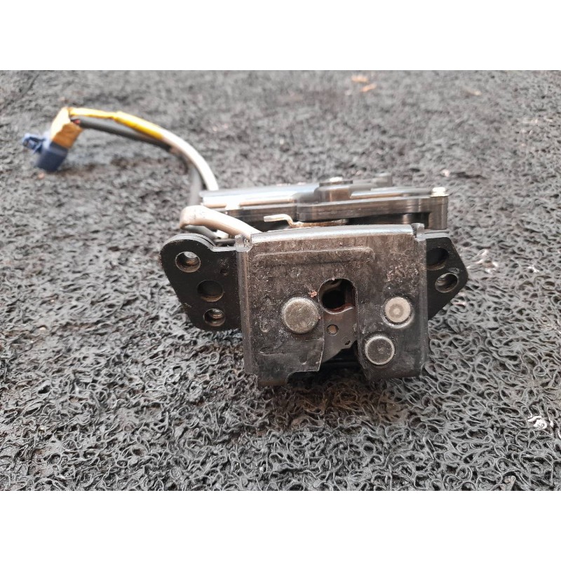 Recambio de cerradura maletero / porton para toyota corolla verso (r1) 2.2 d-4d sol referencia OEM IAM - Blanco 4
