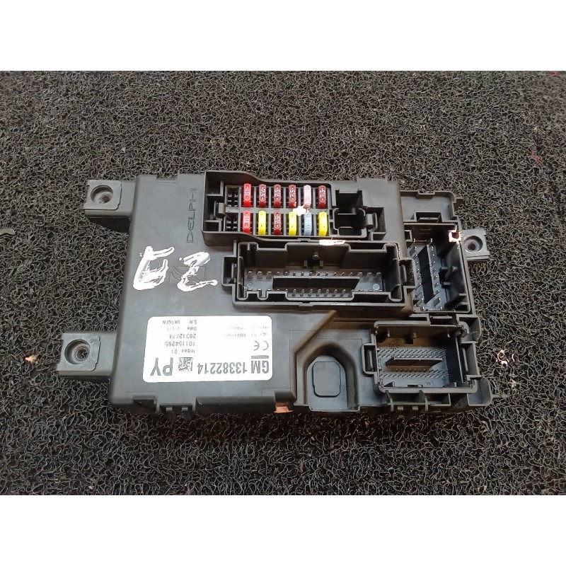 Recambio de caja reles / fusibles para opel corsa d expression referencia OEM IAM 13382214 401154265 