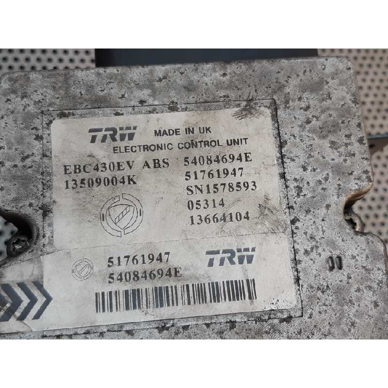 Recambio de abs para lancia ypsilon (101) 1.2 16v argento referencia OEM IAM 13509004K 51761947 54084694E 2