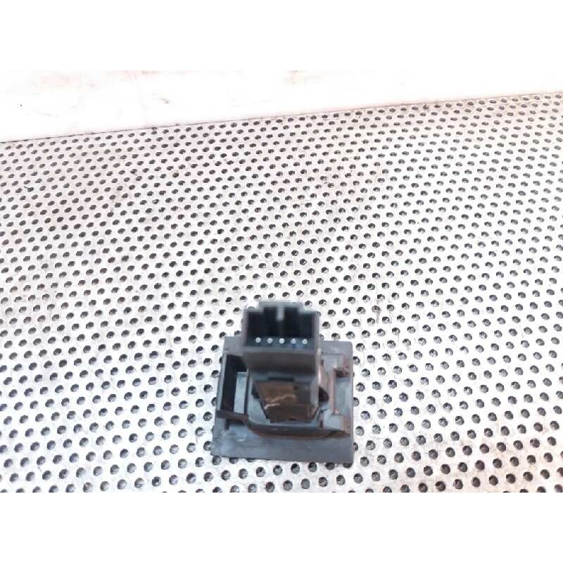 Recambio de warning para volvo v70 familiar 2.4 diesel cat referencia OEM IAM 3