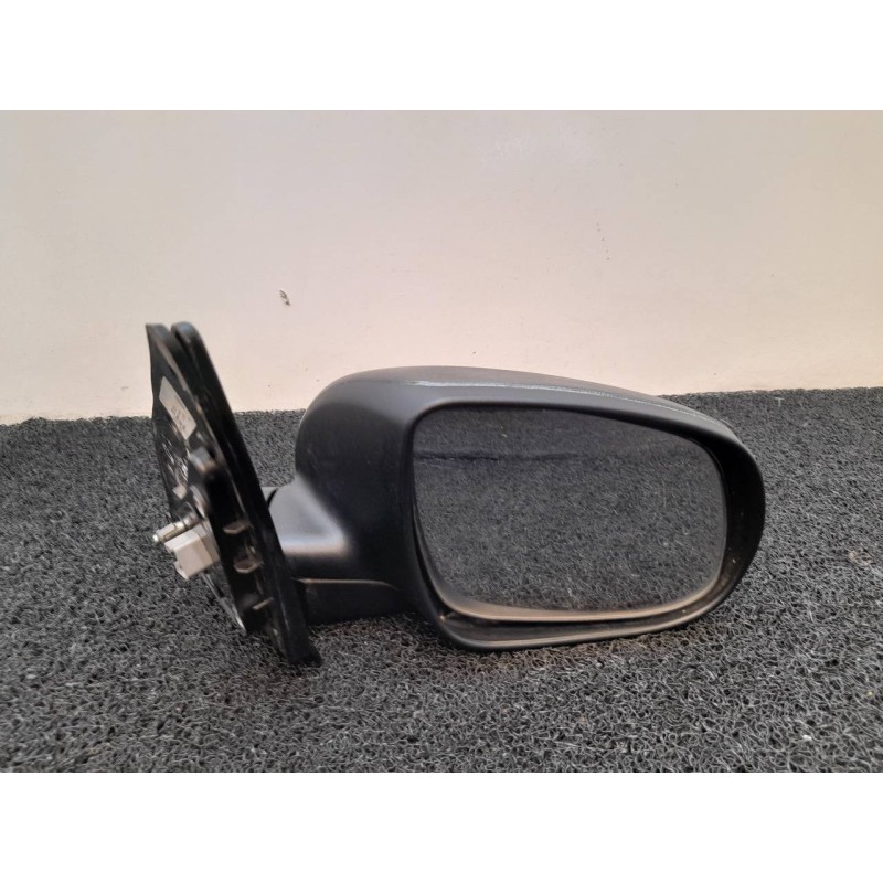 Recambio de retrovisor derecho para kia cee´d drive referencia OEM IAM 876201H155  