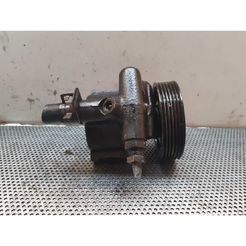 Recambio de bomba direccion para renault laguna (b56) 2.0 referencia OEM IAM 7700823735 7700823794 26026915 3
