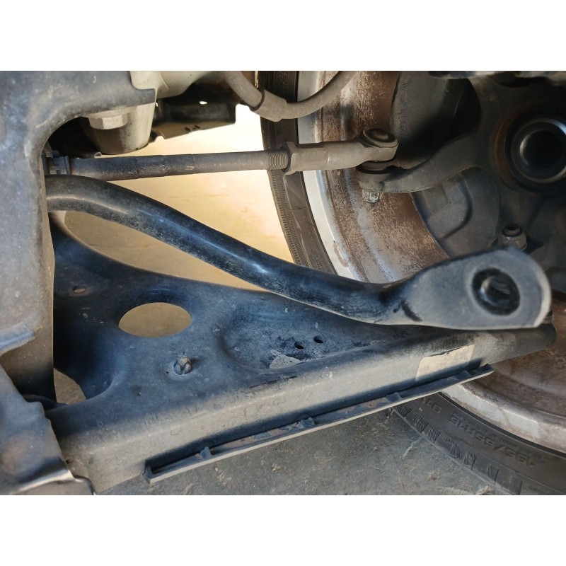 Recambio de barra estabilizadora delantera para audi a1 sportback (gba) 25 tfsi referencia OEM IAM 2Q0411303M - Blanco 3