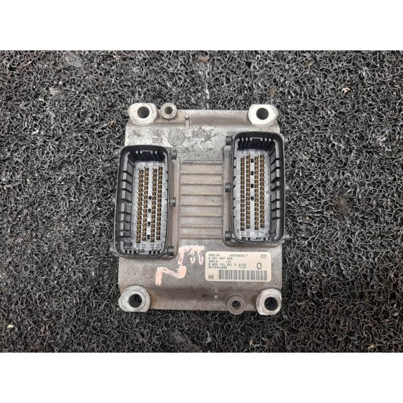 Recambio de centralita motor uce para lancia ypsilon (101) 1.2 16v argento referencia OEM IAM 0261207088 1039S02017 