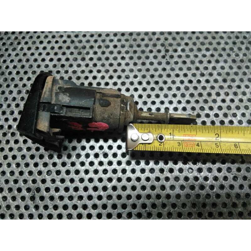 Recambio de bombin puerta delantera derecha para volkswagen golf iv berlina (1j1) highline referencia OEM IAM - Negro 2