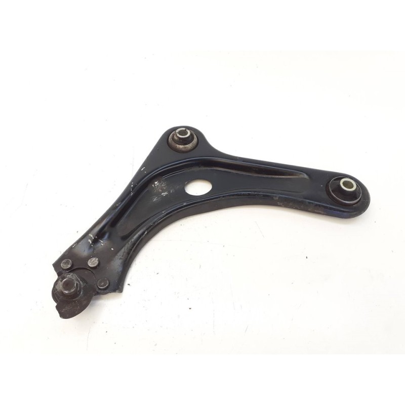 Recambio de brazo suspension inferior delantero izquierdo para peugeot 2008 (--.2013) active referencia OEM IAM C28  