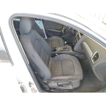 ASIENTO DELANTERO DERECHO 