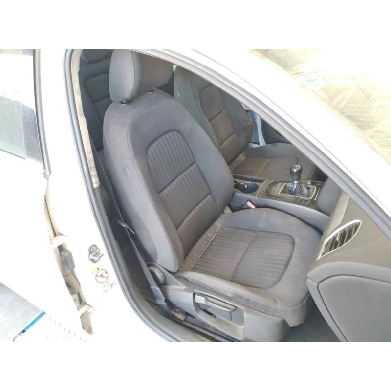 Recambio de asiento delantero derecho para audi a4 ber. (b8) e referencia OEM IAM - Blanco 2