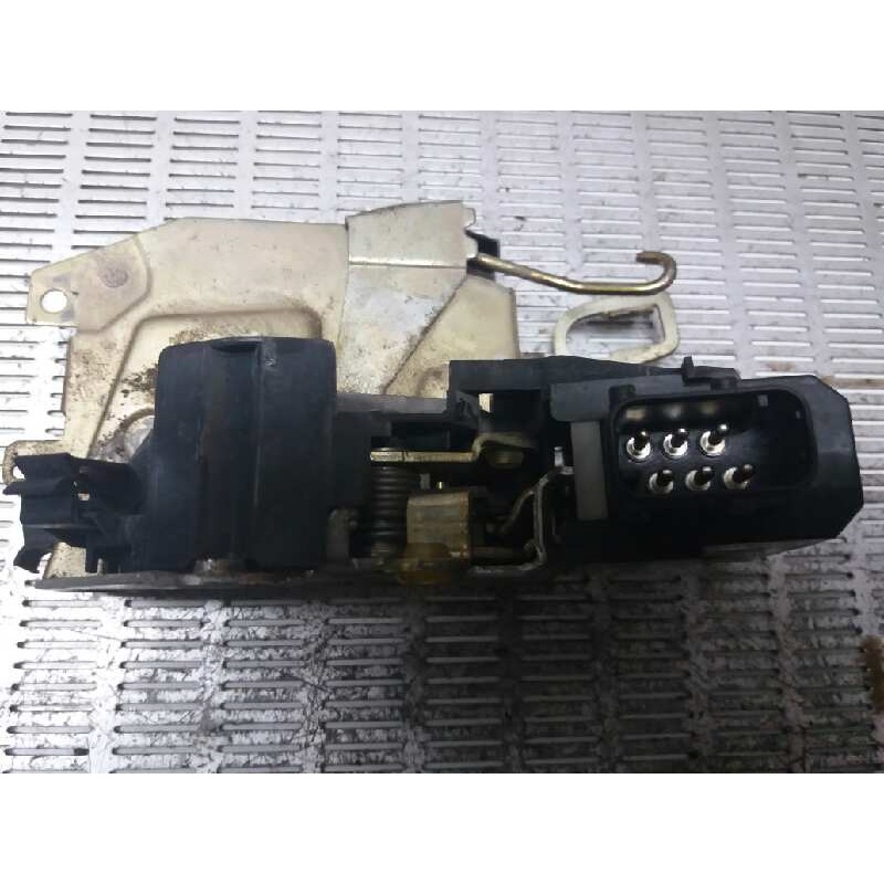 Recambio de cerradura puerta delantera derecha para bmw serie 3 berlina (e36) 2.0 24v referencia OEM IAM 3