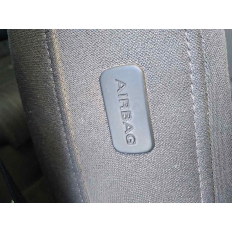 Recambio de asiento delantero derecho para audi a4 ber. (b8) e referencia OEM IAM - Blanco 4