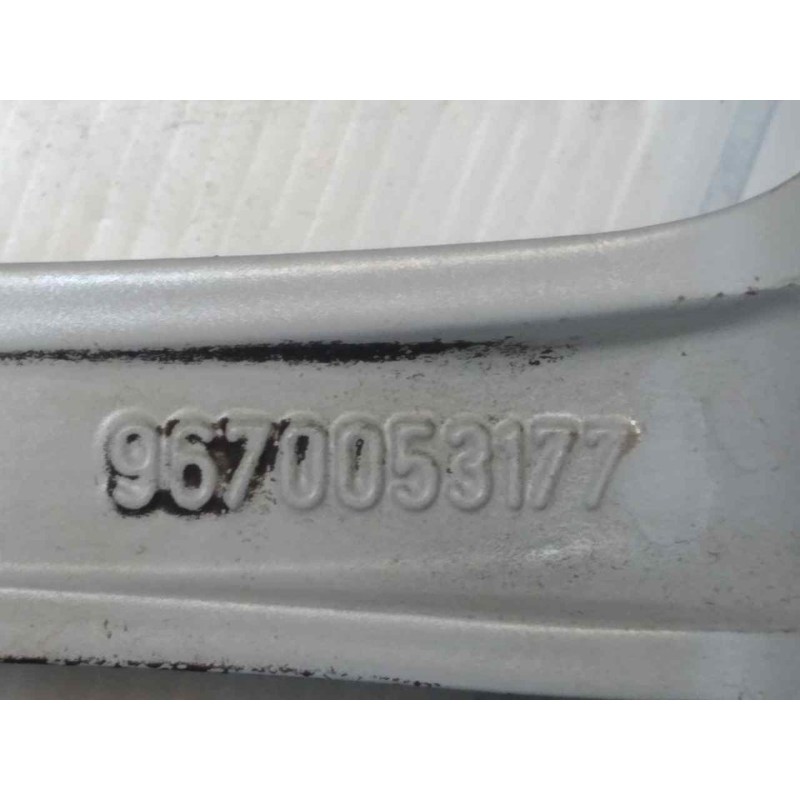 Recambio de llanta para citroën c4 lim. business referencia OEM IAM 9670053177 - Blanco 2