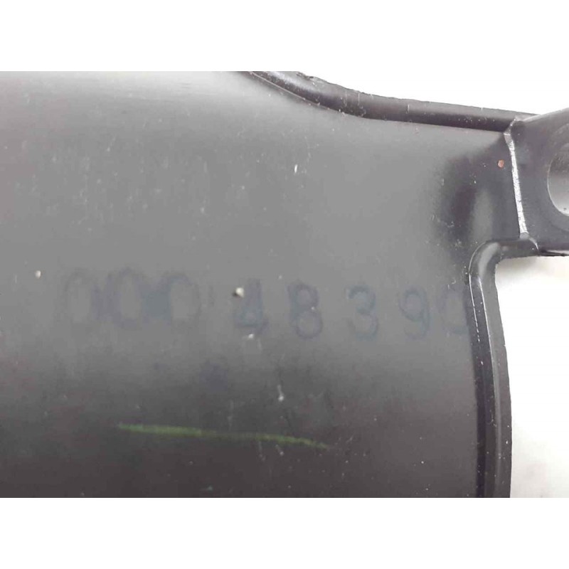 Recambio de faro antiniebla izquierdo para toyota auris hybrid active referencia OEM IAM 00048390 - Negro 2