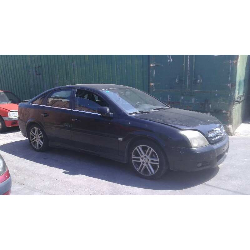 opel vectra c berlina del año 2004