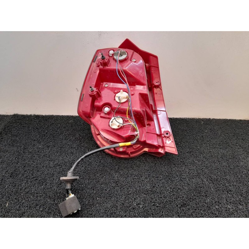 Recambio de piloto trasero derecho para chevrolet aveo ls referencia OEM IAM 2