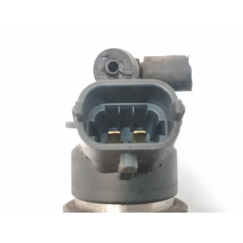 Recambio de inyector para peugeot 207 sport referencia OEM IAM 0445110252  BOSCH - Blanco 3