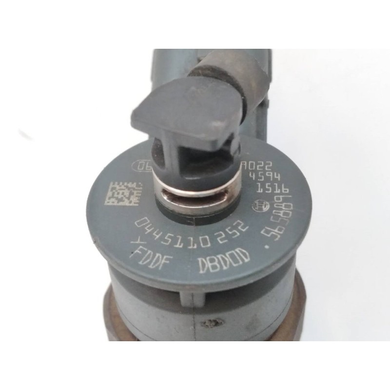 Recambio de inyector para peugeot 207 sport referencia OEM IAM 0445110252  BOSCH - Blanco 3
