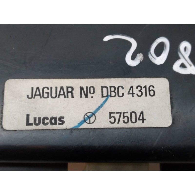 Recambio de portalamparas para jaguar xj6/12 3.6 daimler / kat referencia OEM IAM DBC4316 57504 2
