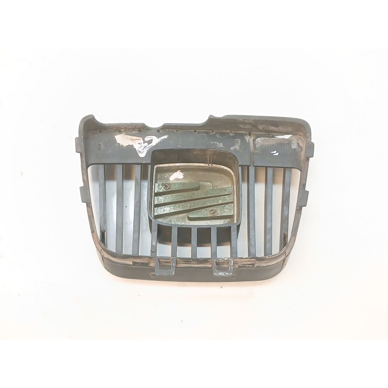 Recambio de rejilla delantera para seat cordoba berlina (6k2) stella referencia OEM IAM 2