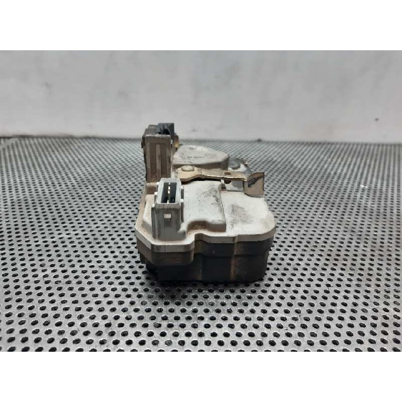 Recambio de cerradura puerta trasera derecha para peugeot 206 berlina xr referencia OEM IAM 5