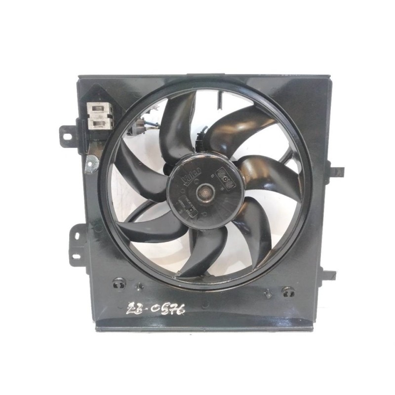Recambio de electroventilador para peugeot 207 sport referencia OEM IAM 9682902080 M143131 VALEO