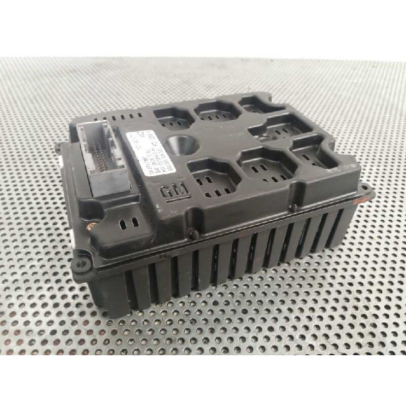 Recambio de pantalla multifuncion para opel vectra c berlina 1.8 16v cat (z 18 xe / 2h9) referencia OEM IAM 13190970 342707650 - Negro 3