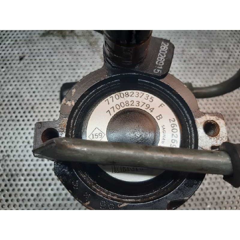 Recambio de bomba direccion para renault laguna (b56) 2.0 referencia OEM IAM 7700823735 7700823794 26026915 2