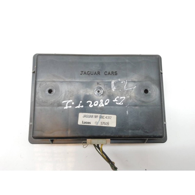 Recambio de portalamparas para jaguar xj6/12 3.6 daimler / kat referencia OEM IAM DBC4317 57505 3