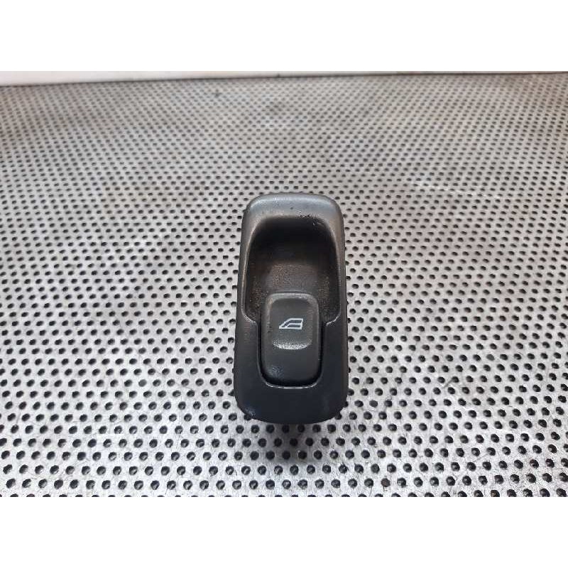 Recambio de mando elevalunas trasero derecho para volvo s80 berlina d5 referencia OEM IAM 9476695  