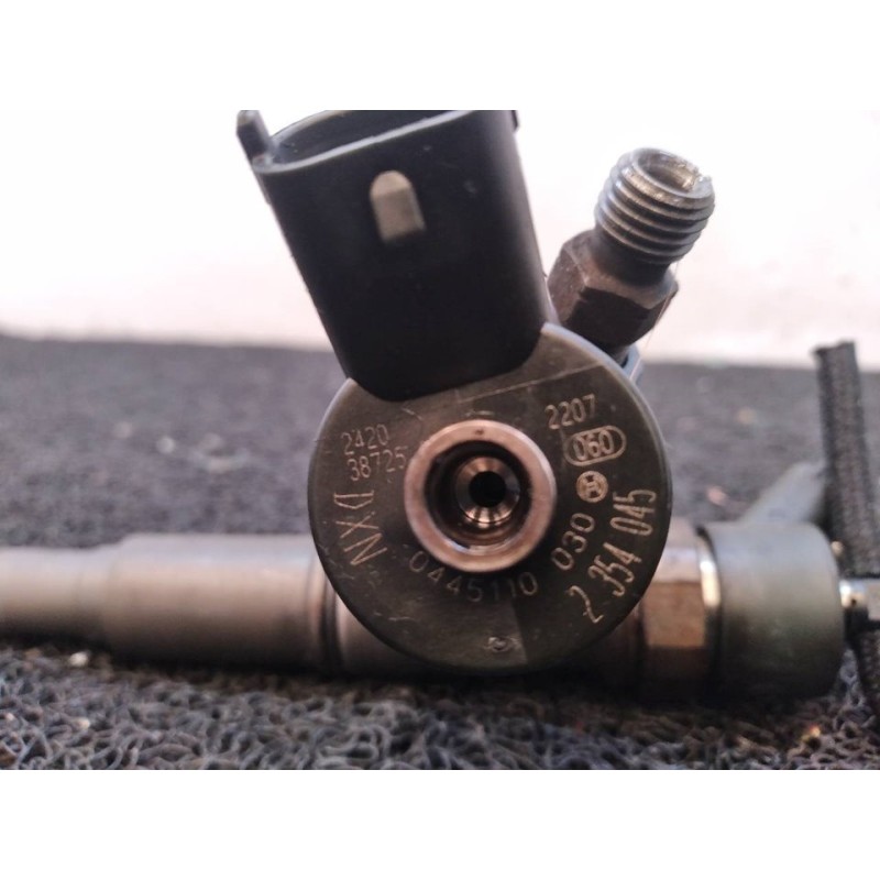 Recambio de inyector para mg serie 75 (rj) 2.0 cdti comfort referencia OEM IAM 0445110030 2