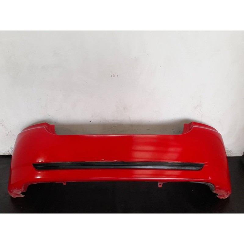 Recambio de paragolpes trasero para toyota corolla (e12) 2.0 d-4d sol berlina referencia OEM IAM   
