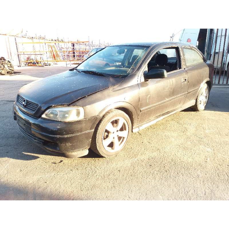 opel astra g berlina del año 2001