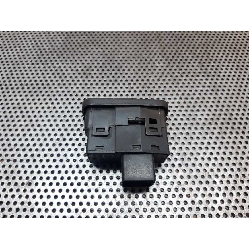 Recambio de mando elevalunas trasero izquierdo para volvo s80 berlina d5 referencia OEM IAM 3