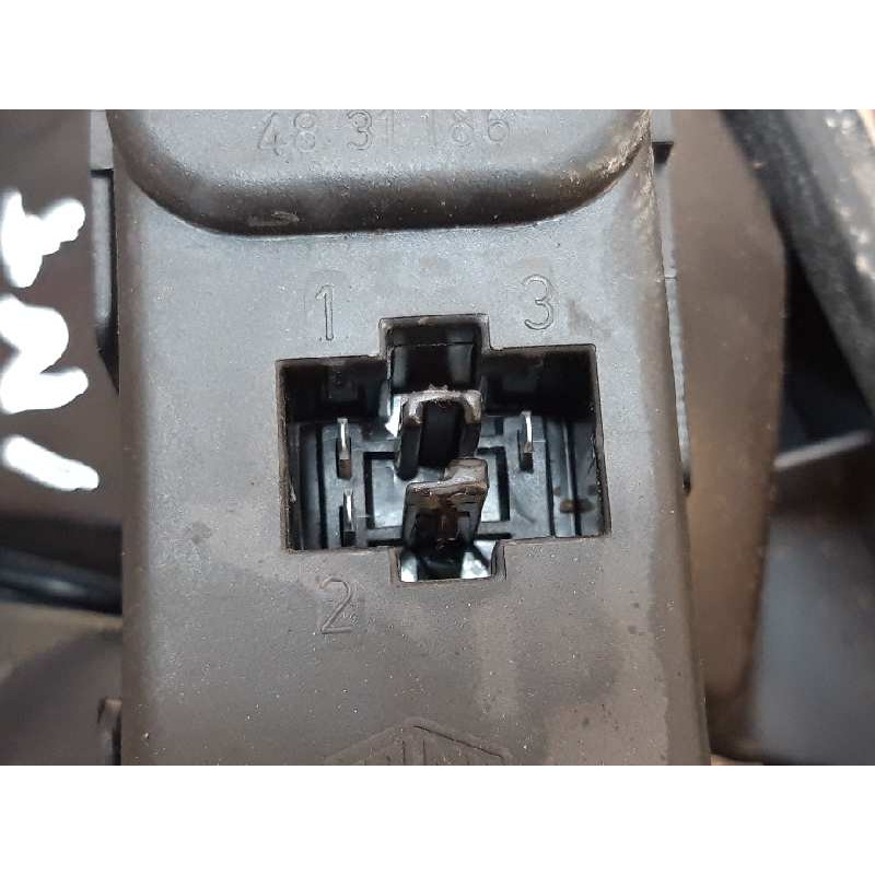 Recambio de piloto trasero derecho interior para saab 9-3 coupé 2.2 tid referencia OEM IAM 2