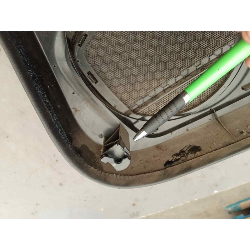 Recambio de guarnecido puerta delantera izquierda para audi a4 ber. (b8) e referencia OEM IAM - Blanco 3