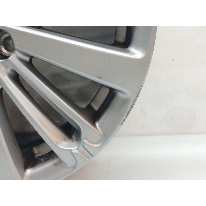 Recambio de llanta para peugeot 208 style referencia OEM IAM 9808137577 - Blanco 3