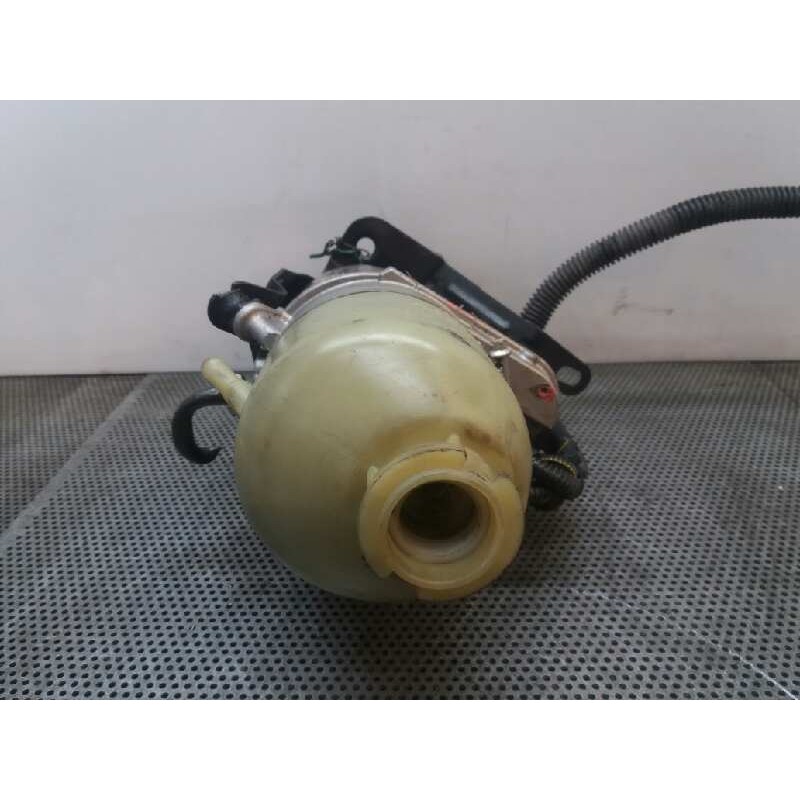 Recambio de bomba direccion para opel astra g berlina 1.6 referencia OEM IAM M05621102EF 134487 trw 4
