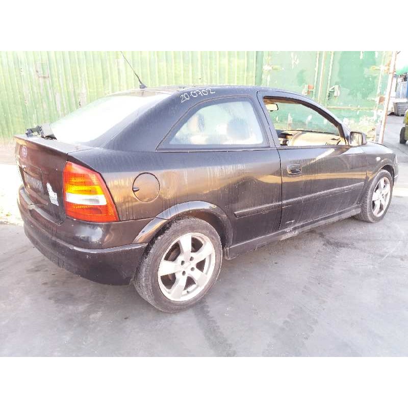 opel astra g berlina del año 2001