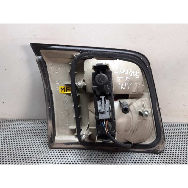 Recambio de piloto trasero derecho interior para opel omega b executive berlina referencia OEM IAM 2