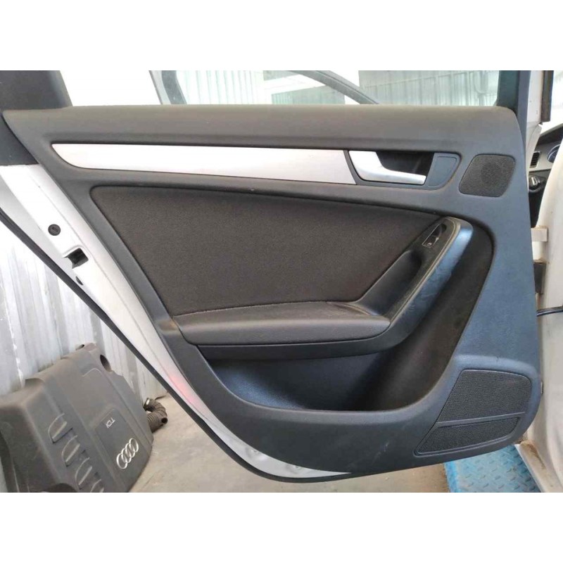 Recambio de guarnecido puerta trasera izquierda para audi a4 ber. (b8) e referencia OEM IAM   