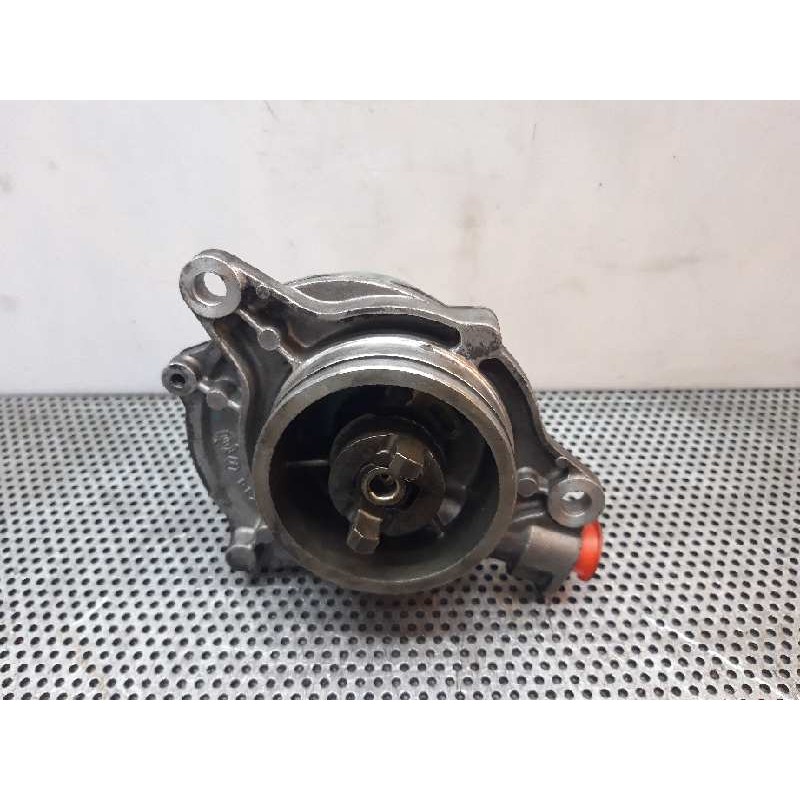 Recambio de depresor freno / bomba vacio para bmw serie 3 compact (e46) 320td referencia OEM IAM 03T2416405  PIERBURG