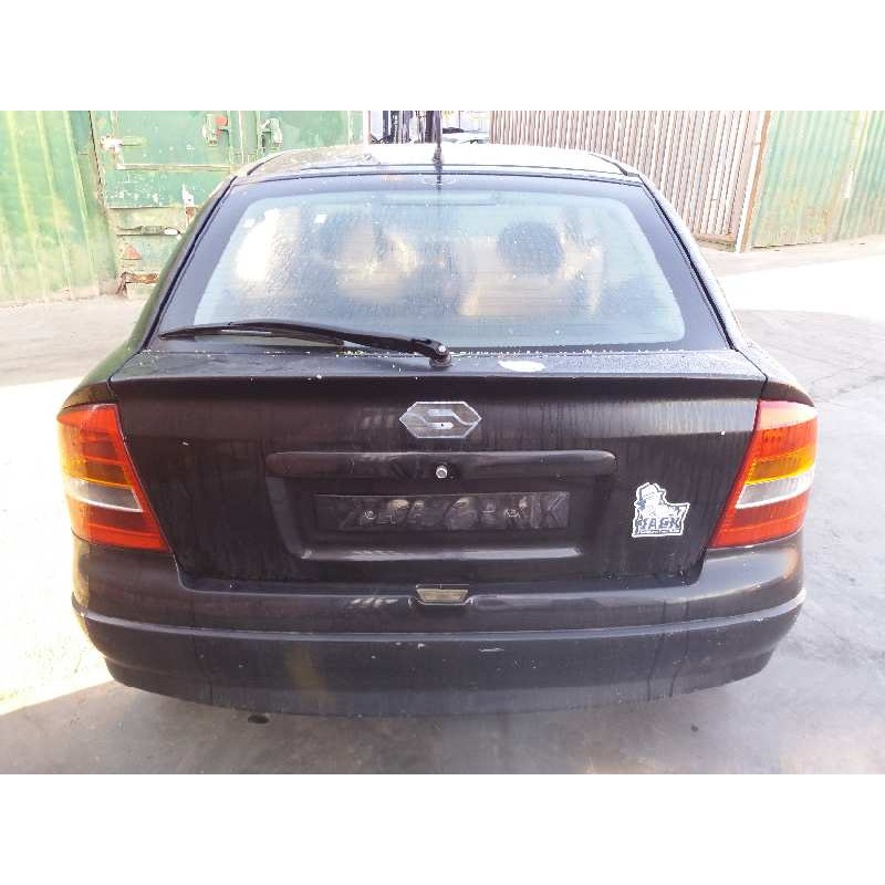 opel astra g berlina del año 2001
