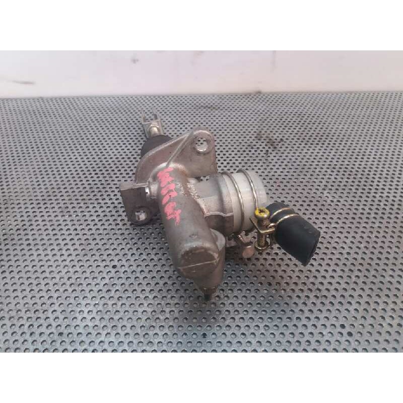Recambio de bomba embrague para nissan cabstar e 3.0d referencia OEM IAM - Blanco 3